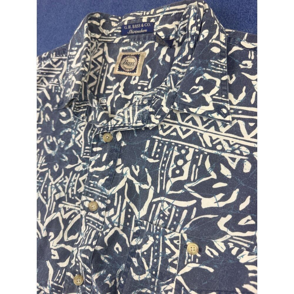 G.H. Bass & Co Shirtmakers Men XL Blue Hawaiian Floral Aloha Button Shirt